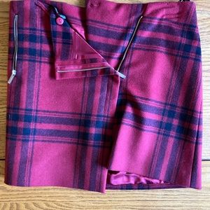 Karen Millen masculine check skirt size 6 US. Worn for Clara Oswald cosplay once